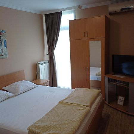 Grocka Hotel Marina Oasa מראה חיצוני תמונה
