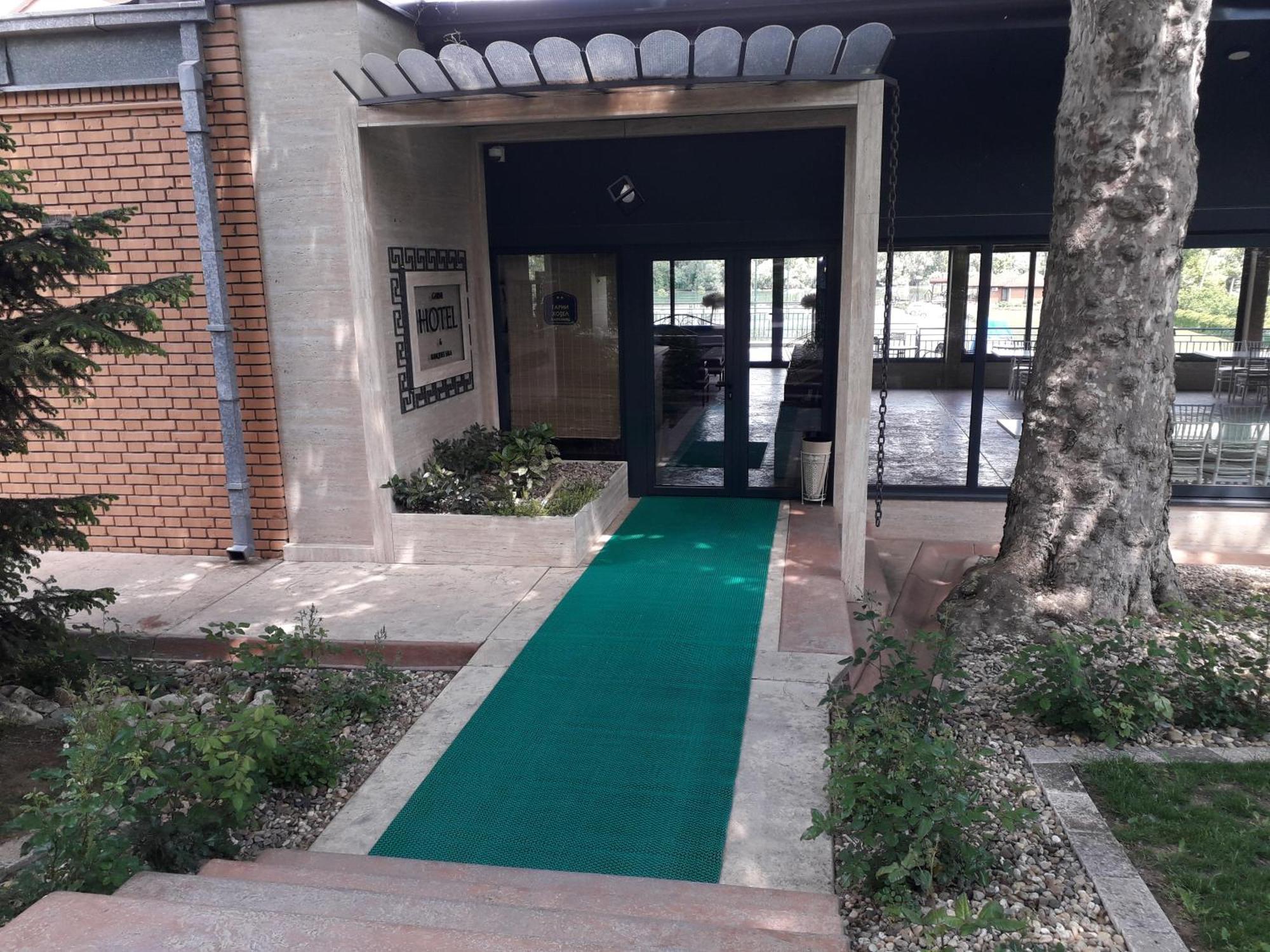 Grocka Hotel Marina Oasa מראה חיצוני תמונה