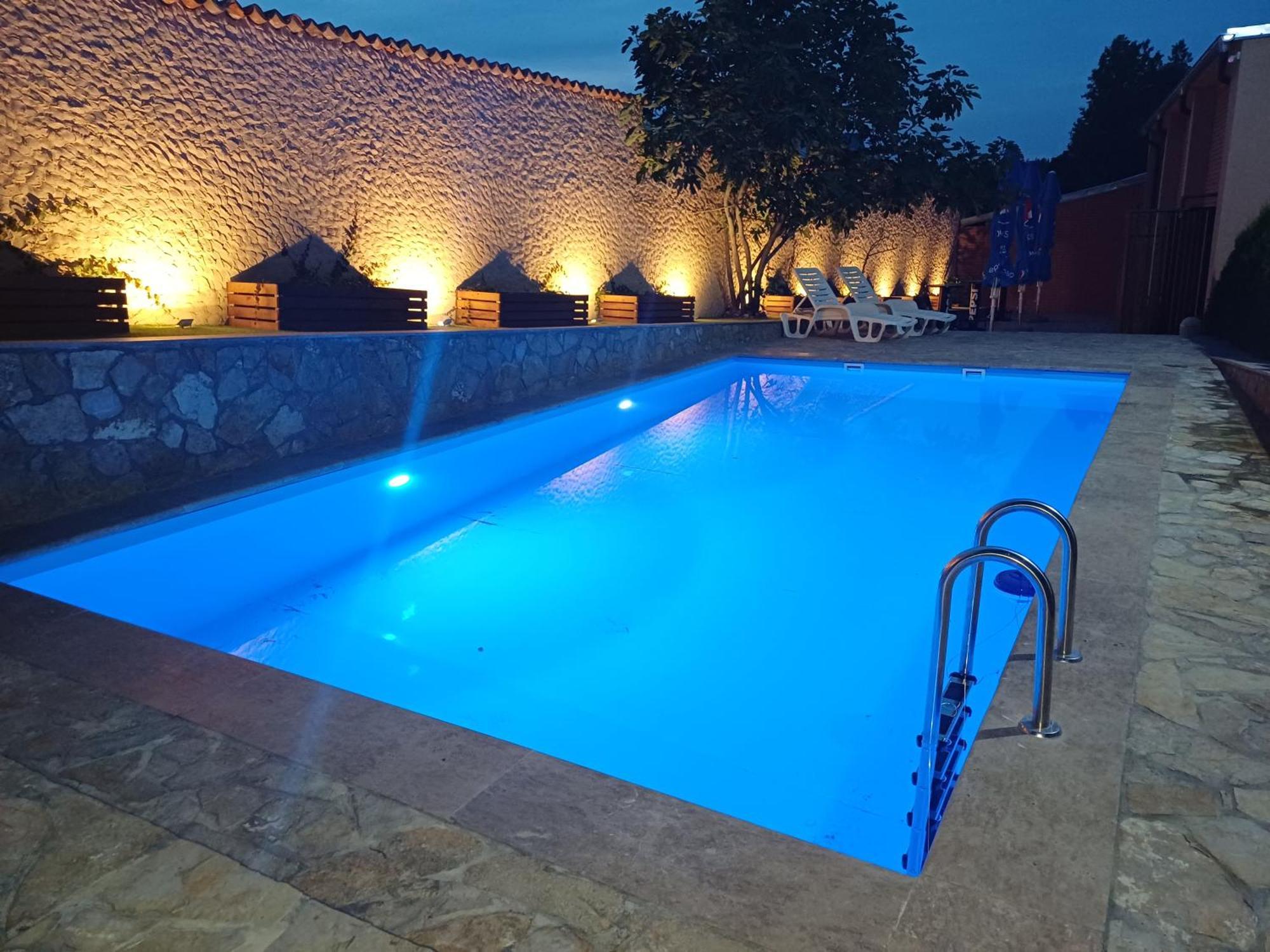 Grocka Hotel Marina Oasa מראה חיצוני תמונה